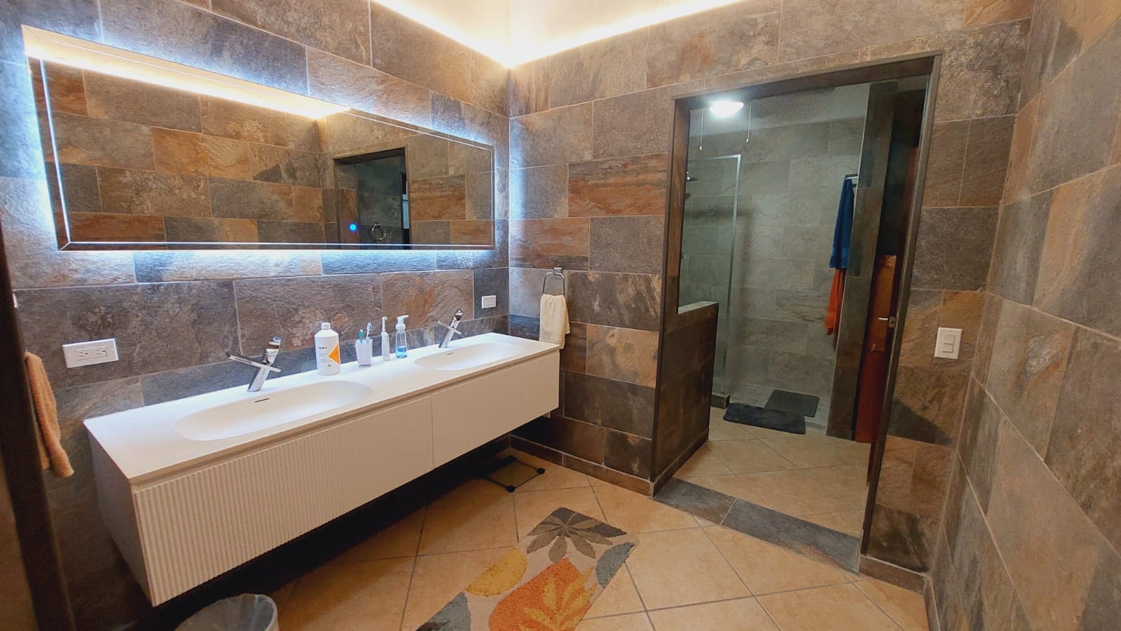 Villa Oceanfront — Vista Mar — salle de bain 12/16