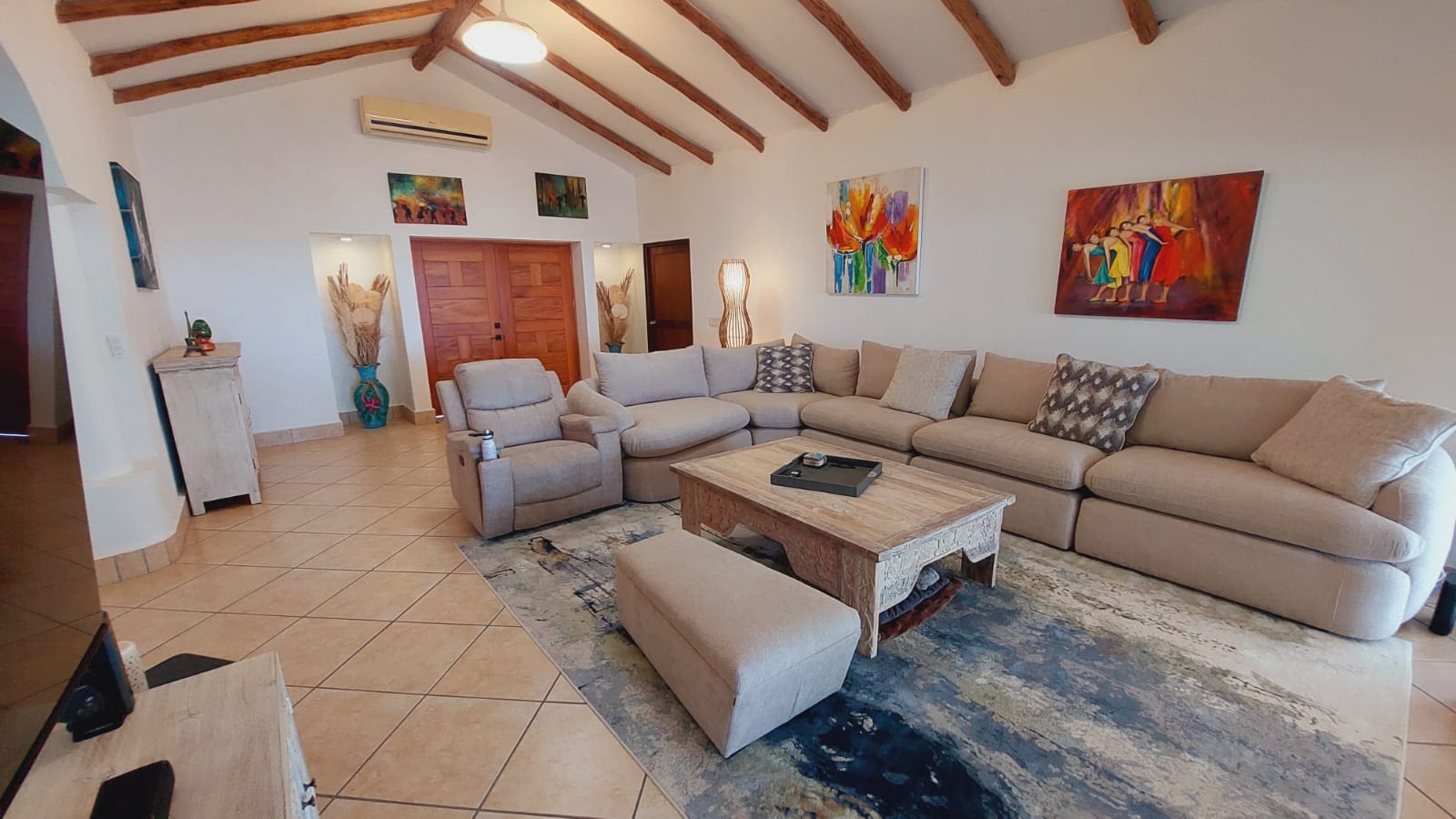 Villa Oceanfront — Vista Mar — salon 6/16